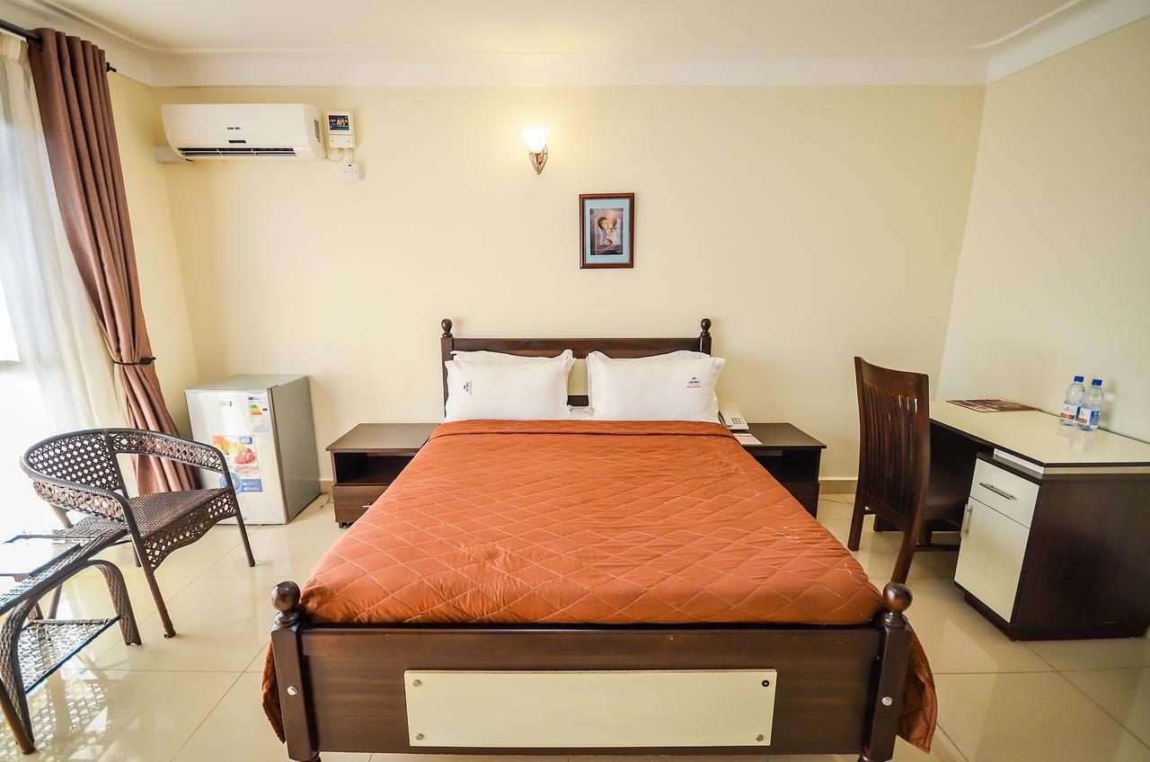 Marie'S Royale Hotel Kampala Exterior photo